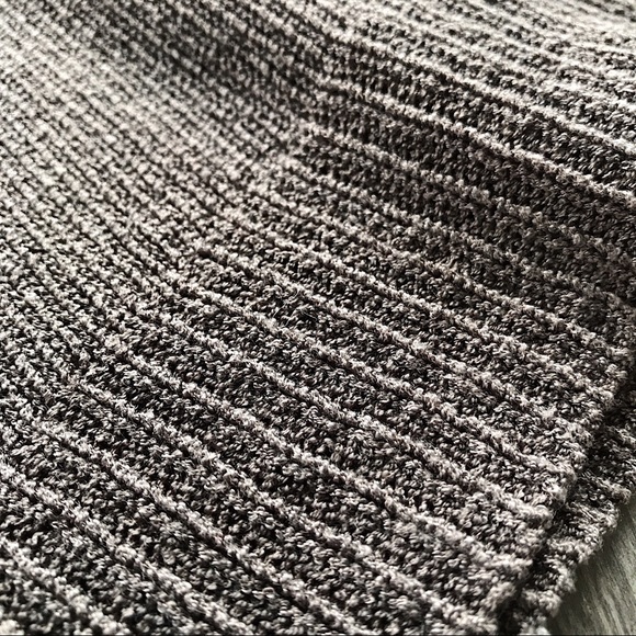 ⚡️FLASH SALE⚡️ Nordstrom Millau Open Back Long Sleeve Top - Picture 3 of 4